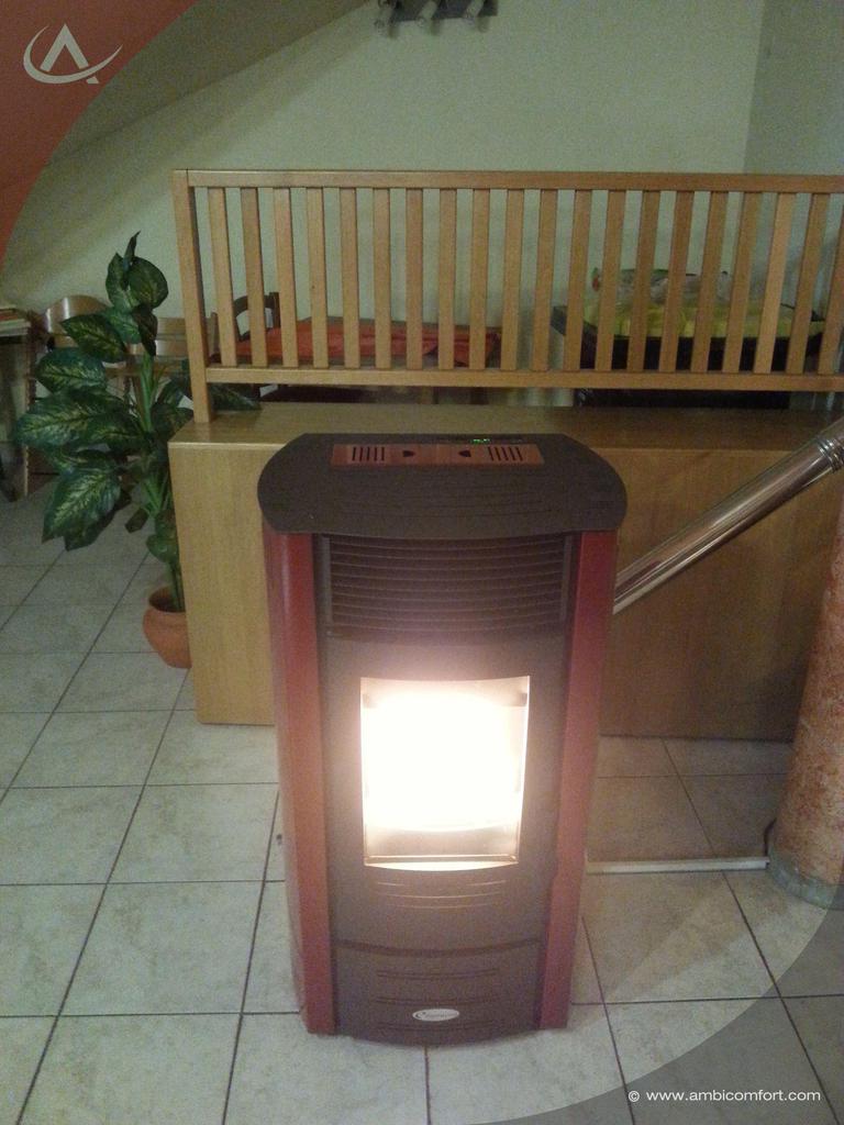 20151105 201800 pellet stove punto fuoco