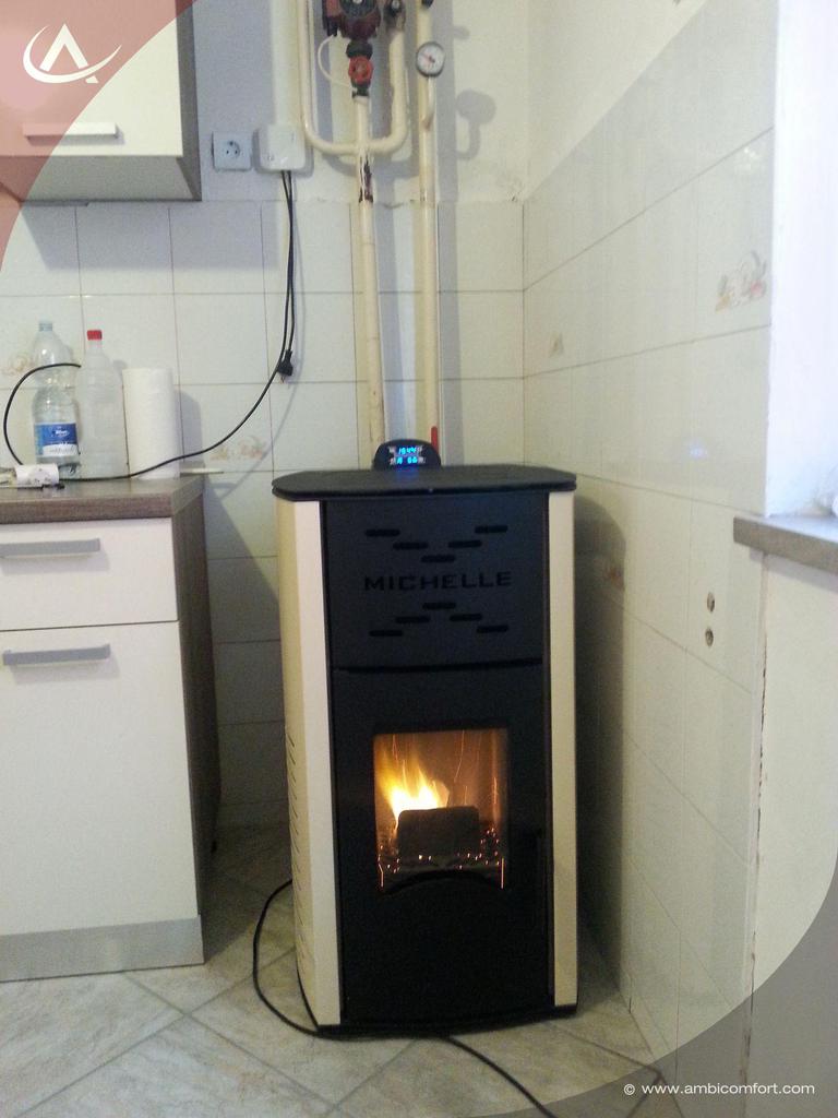 20151106 154446 pellet thermostove in kitchen