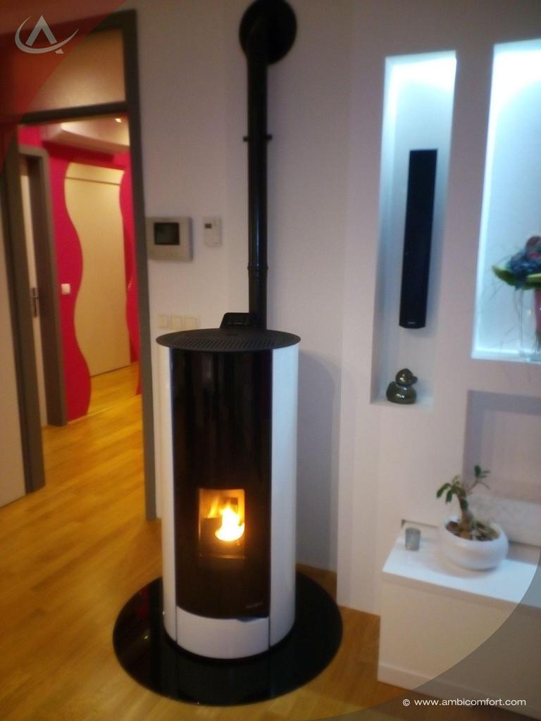 20161229 174806 pellet stove palazzetti in living room