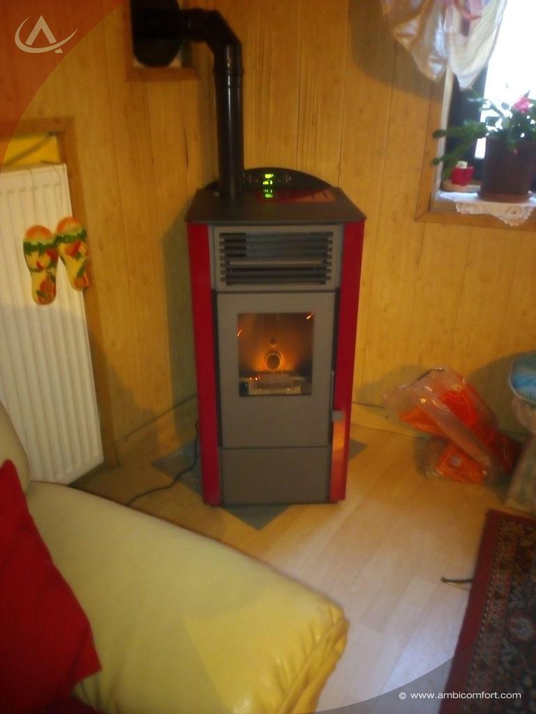 Img 20161129 111823 pellet stove punto fuoco lory red